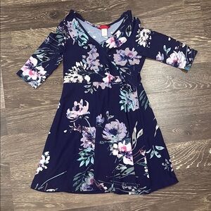 Girls dress size 7/8 navy with floral design and quarter length sleeve